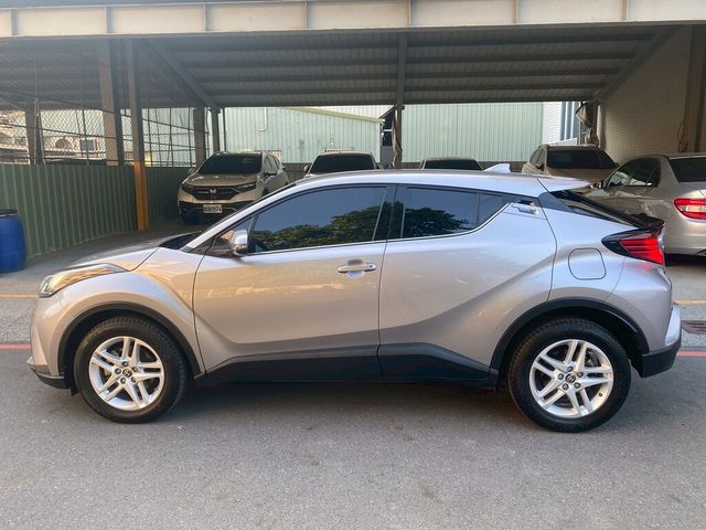 TOYOTA豐田 C-HR  第8張相片