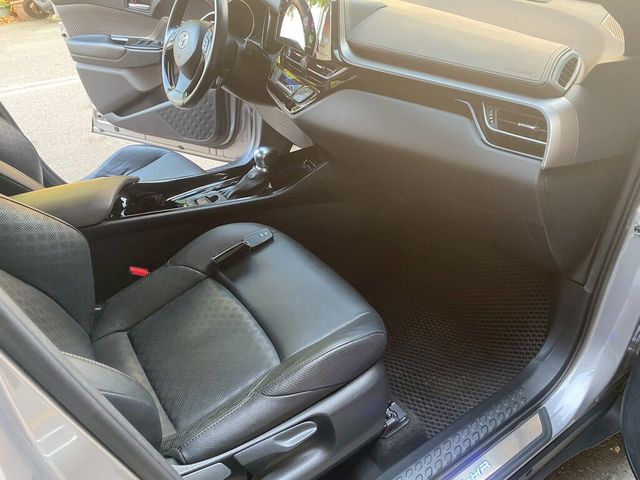 TOYOTA豐田 C-HR  第10張相片