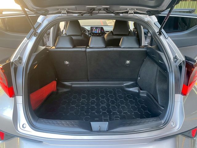 TOYOTA豐田 C-HR  第15張相片