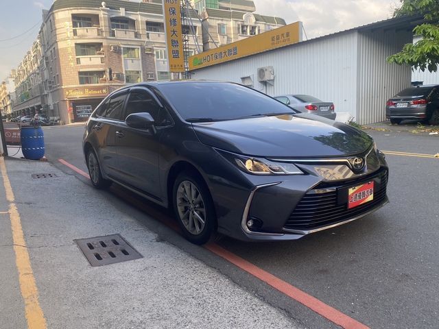TOYOTA豐田 ALTIS  第3張相片