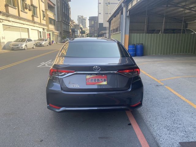 TOYOTA豐田 ALTIS  第6張相片