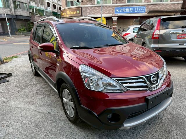 NISSAN日產 LIVINA  第3張相片