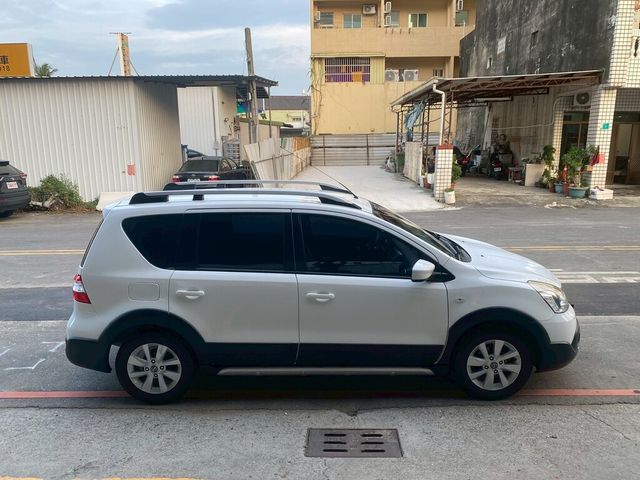 NISSAN日產 LIVINA  第4張相片