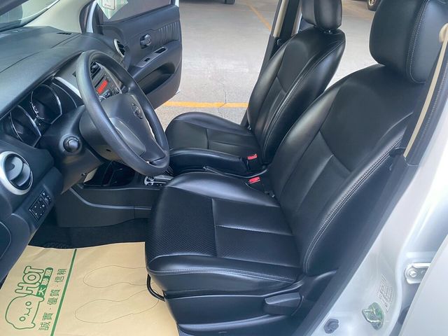 NISSAN日產 LIVINA  第13張相片