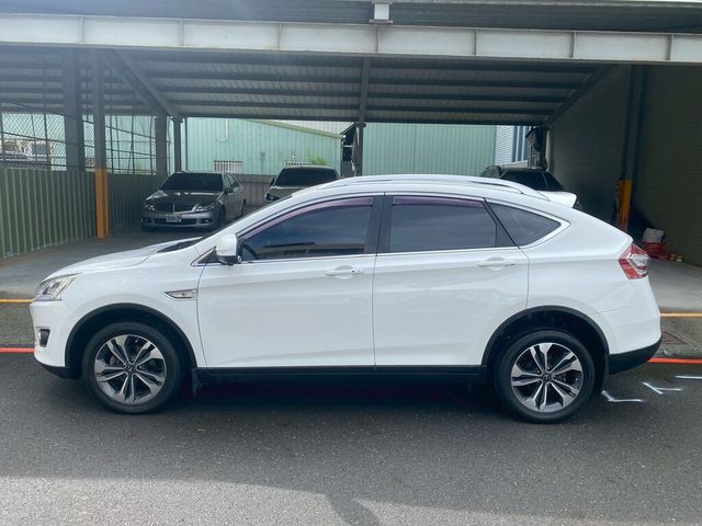 LUXGEN納智捷 U6 TURBO  第8張相片