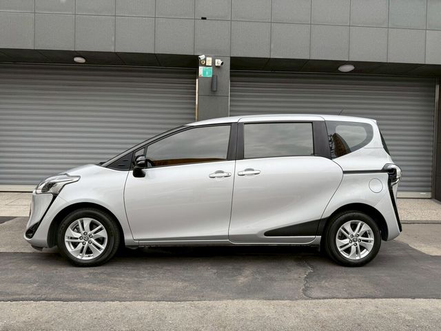 TOYOTA豐田 SIENTA  第4張相片
