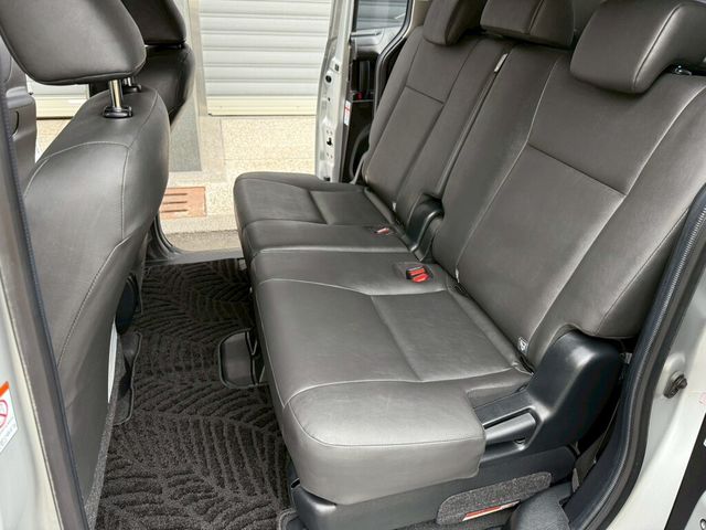 TOYOTA豐田 SIENTA  第9張相片