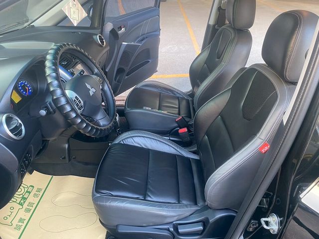 MITSUBISHI三菱 COLT PLUS  第12張相片