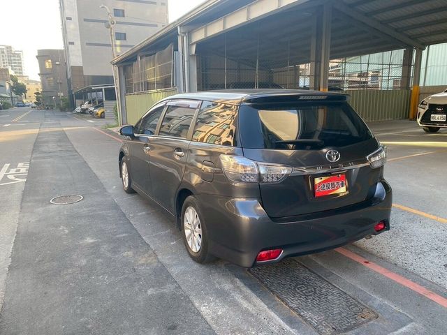 TOYOTA豐田 WISH  第2張相片
