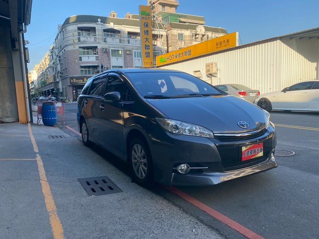 TOYOTA豐田 WISH  第5張相片