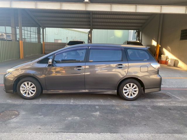 TOYOTA豐田 WISH  第6張相片