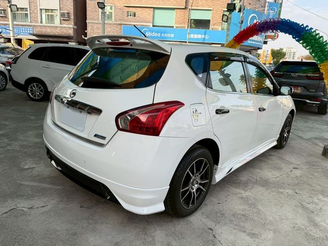 NISSAN日產 TIIDA  第5張相片