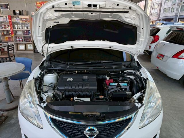 NISSAN日產 TIIDA  第7張相片