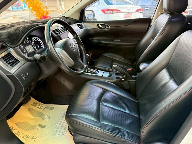 NISSAN日產 TIIDA  第11張相片