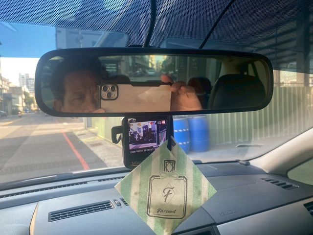 NISSAN日產 TIIDA  第17張相片