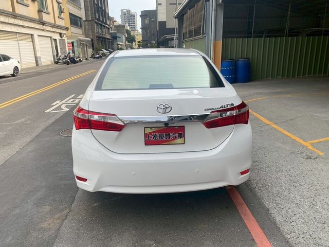 TOYOTA豐田 ALTIS  第4張相片