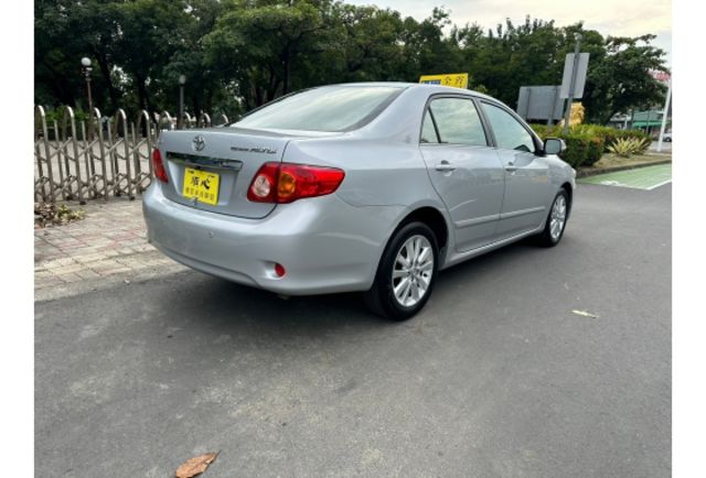 2010年 ALTIS 1.8 原版件 一手女用車實跑10萬  第18張相片