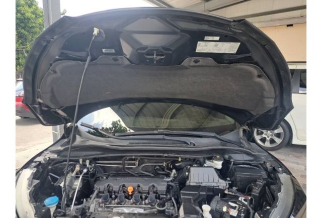 2019年 HONDA  HRV 1.8 頂級版 原版件  第6張相片