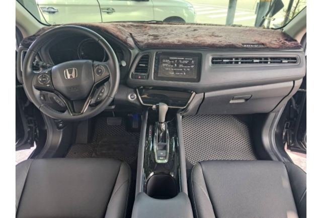 2019年 HONDA  HRV 1.8 頂級版 原版件  第8張相片