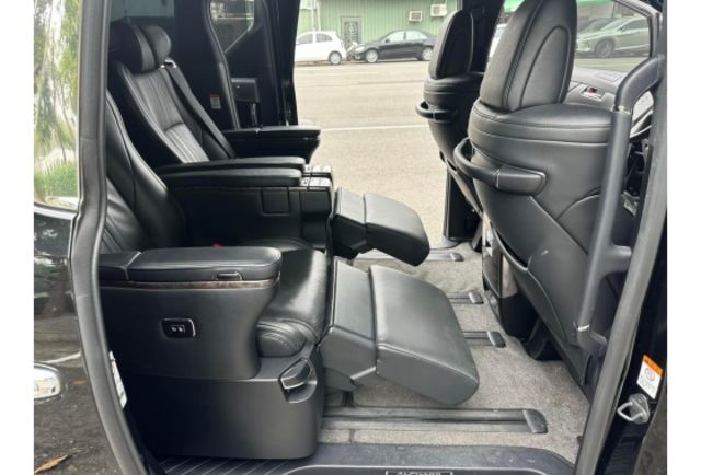 2019年 ALPHARD 阿法 3.5 原版件 實跑7萬8  第10張相片