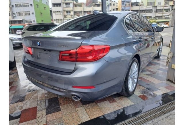 2017年 BMW 530I 總代理  第19張相片