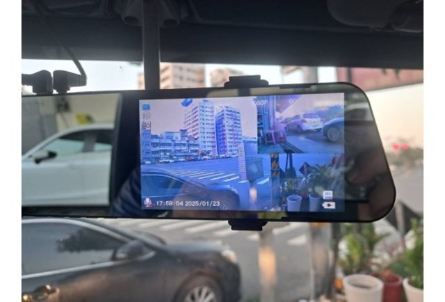 2023年 得利卡 2.4 自排  第7張相片