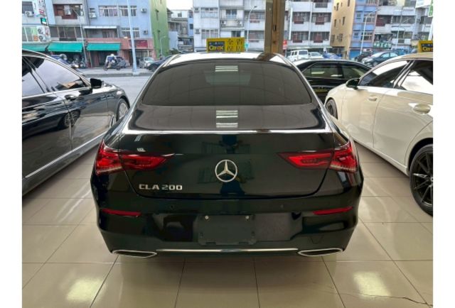2022/23年領牌 中華賓士 CLA200 一手車實跑1萬4 原廠保固中  第5張相片