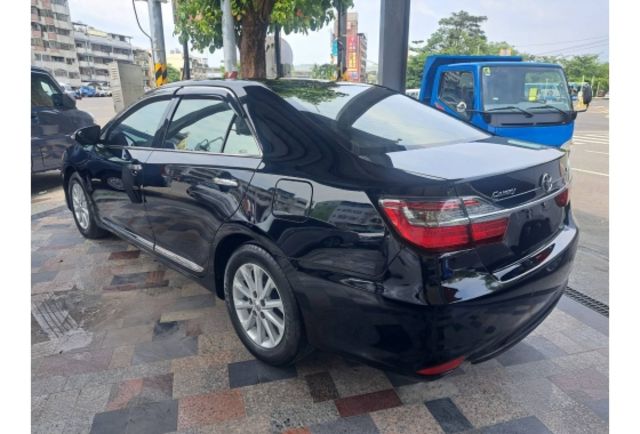 2015年 CAMRY 2.0 頂級版 I-key 天窗  第4張相片