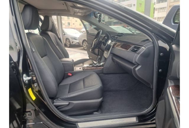 2015年 CAMRY 2.0 頂級版 I-key 天窗  第10張相片