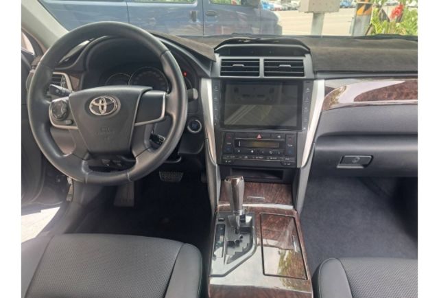 2015年 CAMRY 2.0 頂級版 I-key 天窗  第11張相片