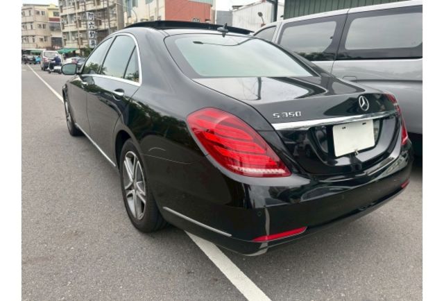 2015年 BENZ S350D 一手車 件 實跑10萬 柏林之音 全景式天窗 摸門 衛星導航  第4張相片