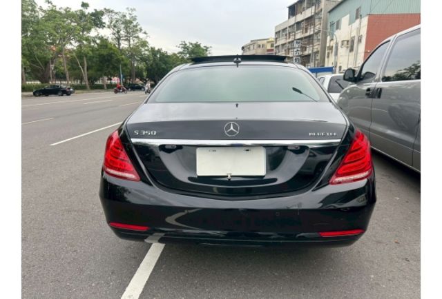 2015年 BENZ S350D 一手車 件 實跑10萬 柏林之音 全景式天窗 摸門 衛星導航  第5張相片