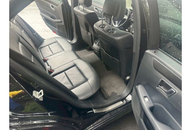 2015年 BENZ 中華賓士 E220D 原版件 跑18萬 衛星導航 免鑰匙啟動I-key 摸們 雙電動記憶座椅  第14張相片