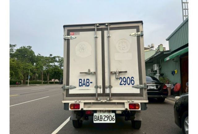 2020年 VERYCA 1.5 自排 一手車 實跑3萬5 保溫箱 盲點偵測 抬頭顯示器 行車紀錄器  第5張相片