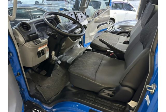 Mitsubishi CANTER  第4張相片