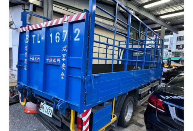 Mitsubishi CANTER  第13張相片