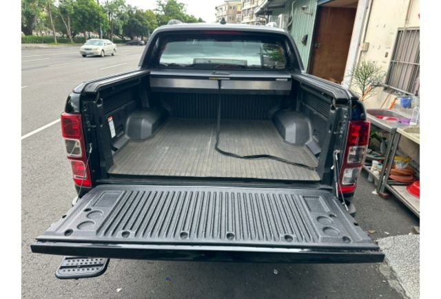 2019年 FORD RANGER 加裝後蓋拖盤  第16張相片