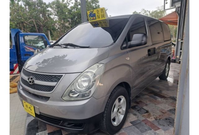 Hyundai STAREX  第2張相片