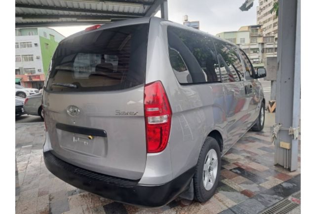 Hyundai STAREX  第16張相片