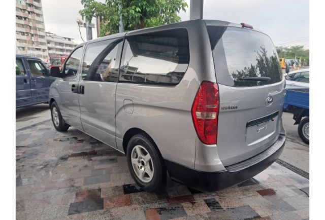 Hyundai STAREX  第17張相片