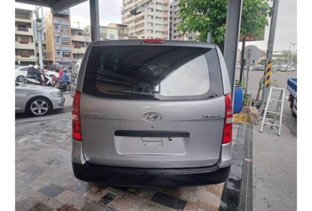 Hyundai STAREX  第18張相片