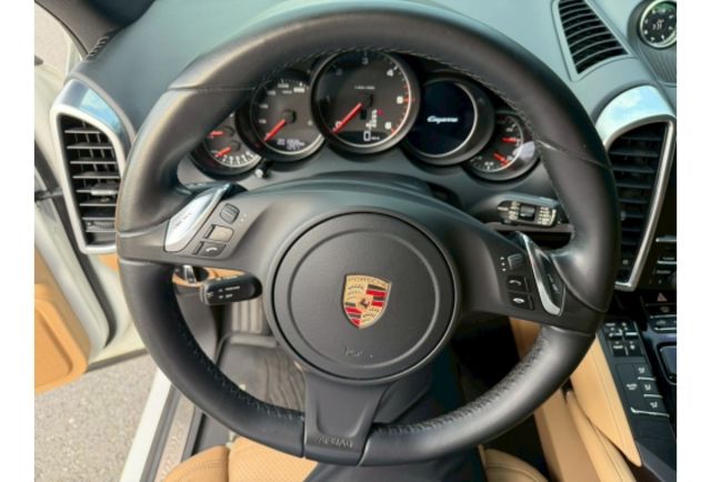 2014年 一手車 原版件 全景式天窗  第7張相片