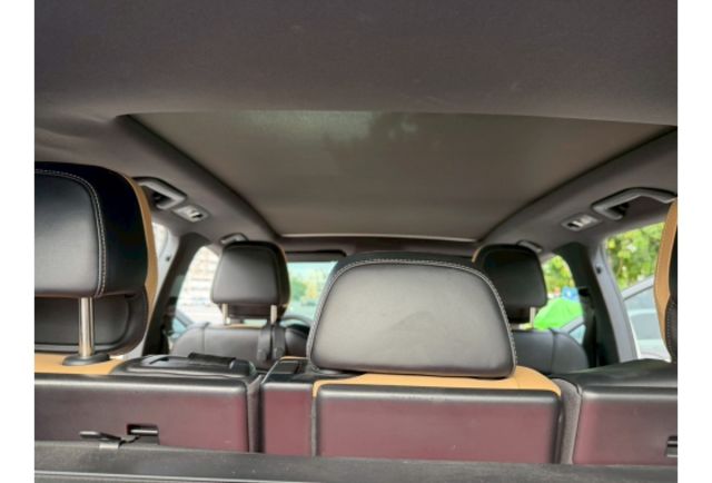 2014年 一手車 原版件 全景式天窗  第11張相片