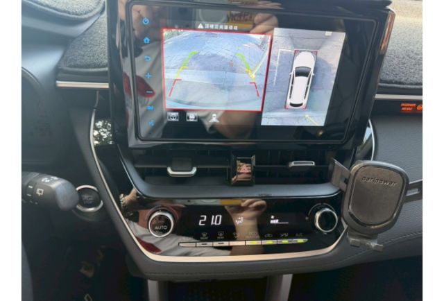 2121年 COROLLA CROSS 一手車 原版件 實跑9萬7  第9張相片