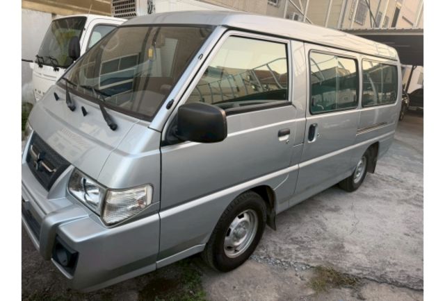 2018年 得利卡2.4  8人座廂型車 一手車 原版件 實跑2萬  第3張相片