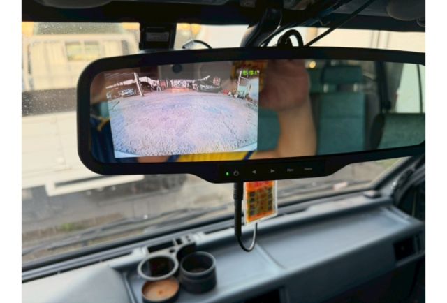 2018年 得利卡2.4  8人座廂型車 一手車 原版件 實跑2萬  第10張相片