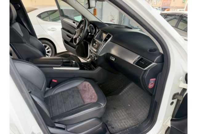 2015年 一手車 原版件 實跑20萬 全景式天窗  第5張相片