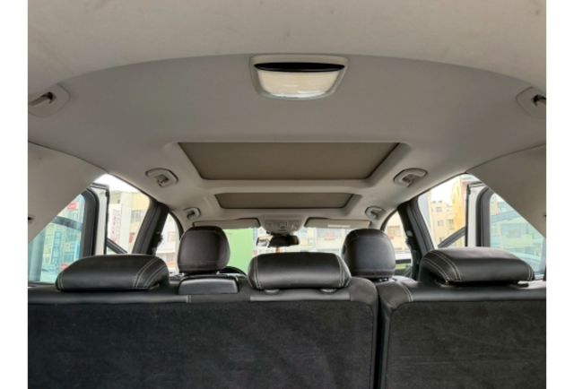 2015年 一手車 原版件 實跑20萬 全景式天窗  第12張相片