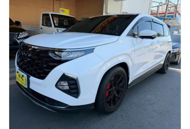 2023年 CUSTIN 一手車 實跑1萬4 改裝幾十萬 大理石迎賓地板 閥門  第3張相片