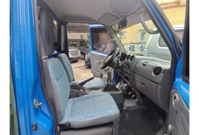 2012年 凌利 1.3 白鐵後車斗  第6張相片